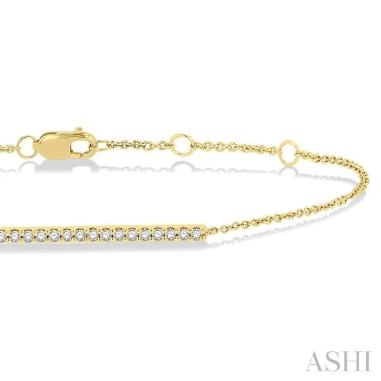 1/6 Ctw Round Cut Diamond Petite Bar Bracelet in 10K Yellow Gold