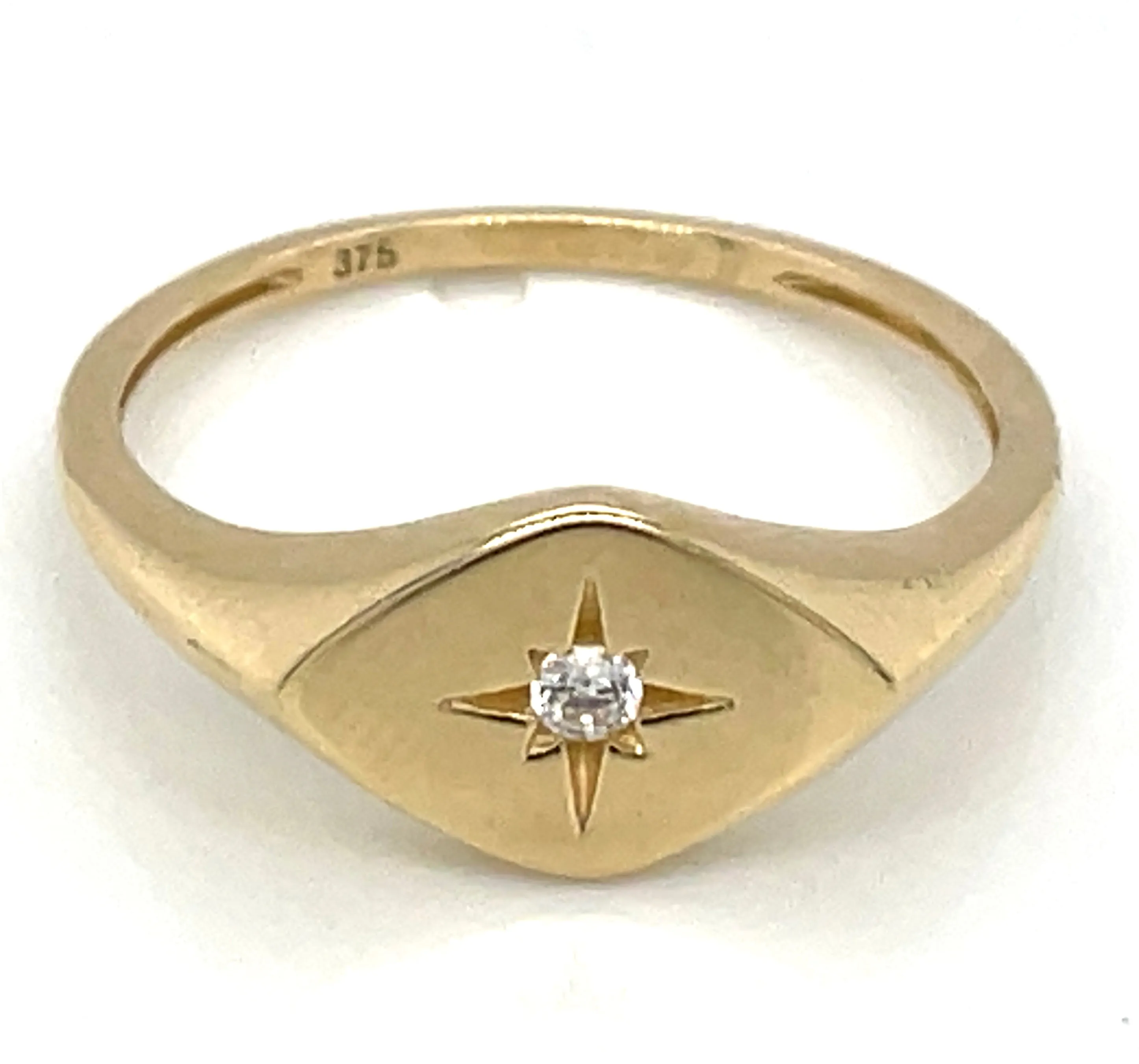 9ct Yellow Gold Star Cz Set Signet Ring