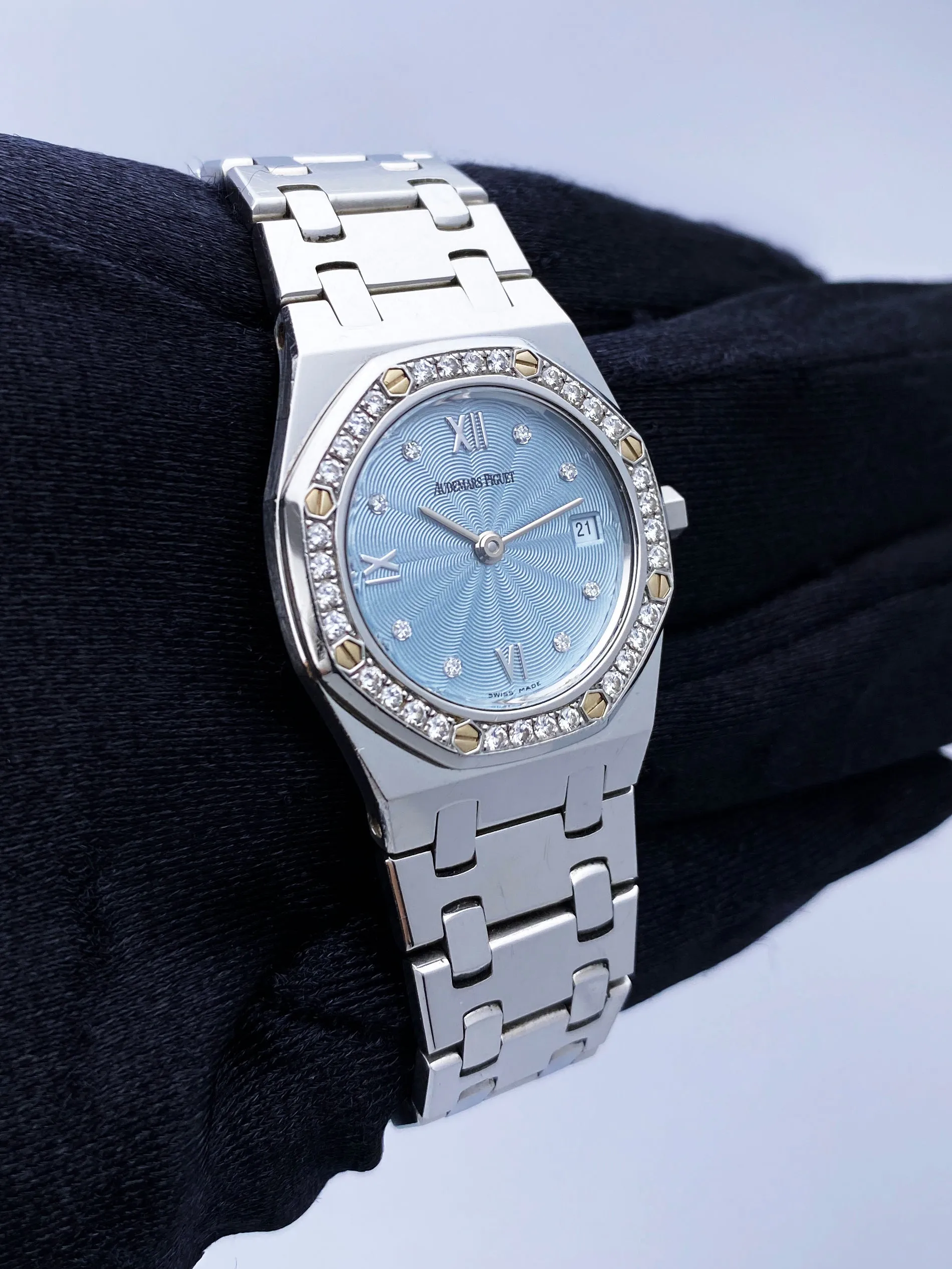 Audemars Piguet Royal Oak 67372ST Blue Dial Ladies Watch