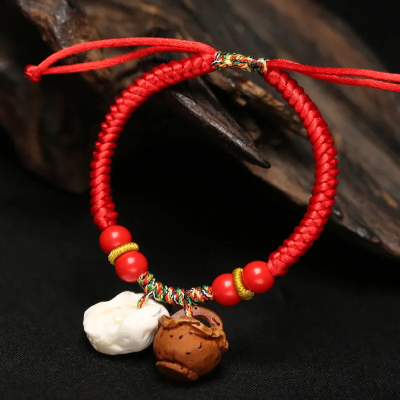 Baby Baby Red Rope Walnut Carved Cabas Pig Auditory ossicle Bracelet Red Rope Bracelet