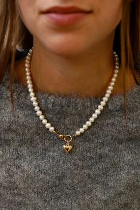 HEART AND FRESHWATER PEARL NECKLACE