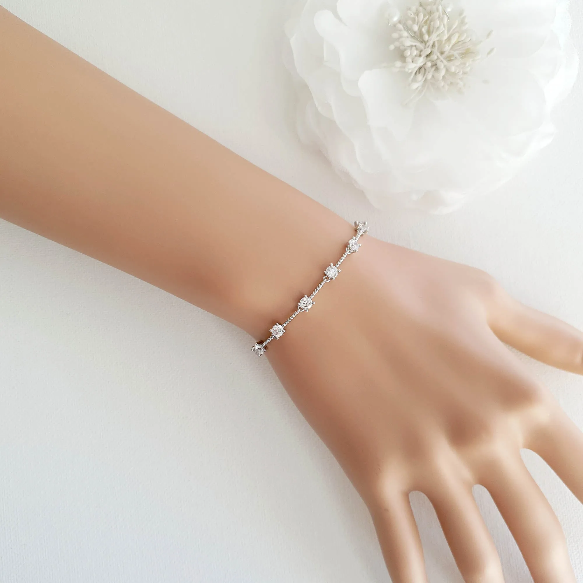 Simple Rose Gold Bracelet-Ginger