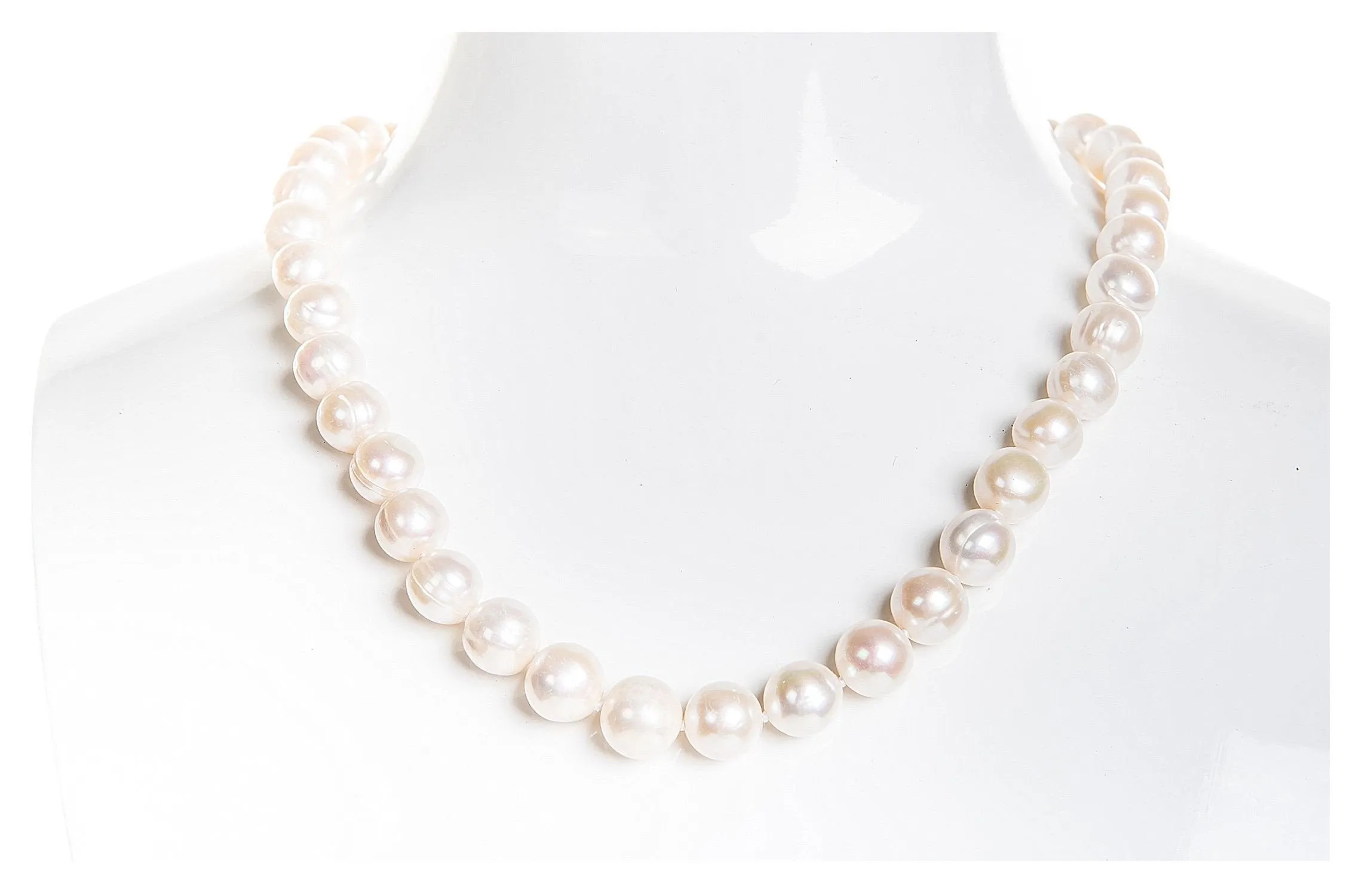 Single Strand White Freshwater Pearl Necklace and Bracelet Set 9-10mm