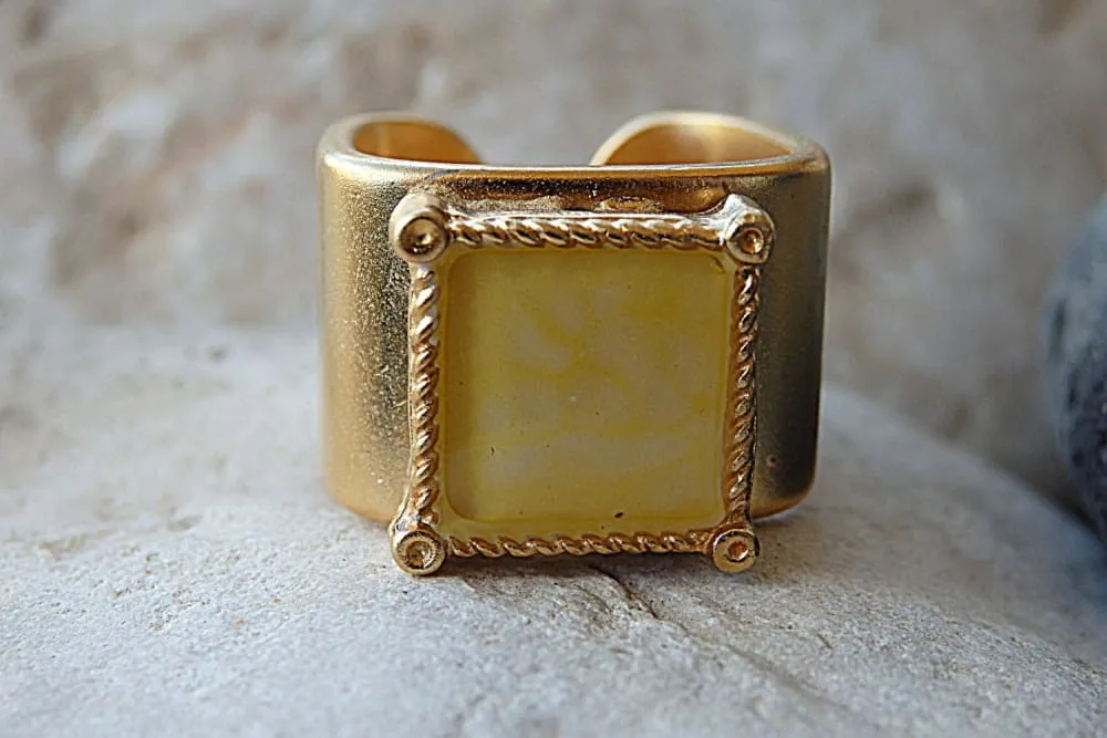 Yellow Square Signet Ring